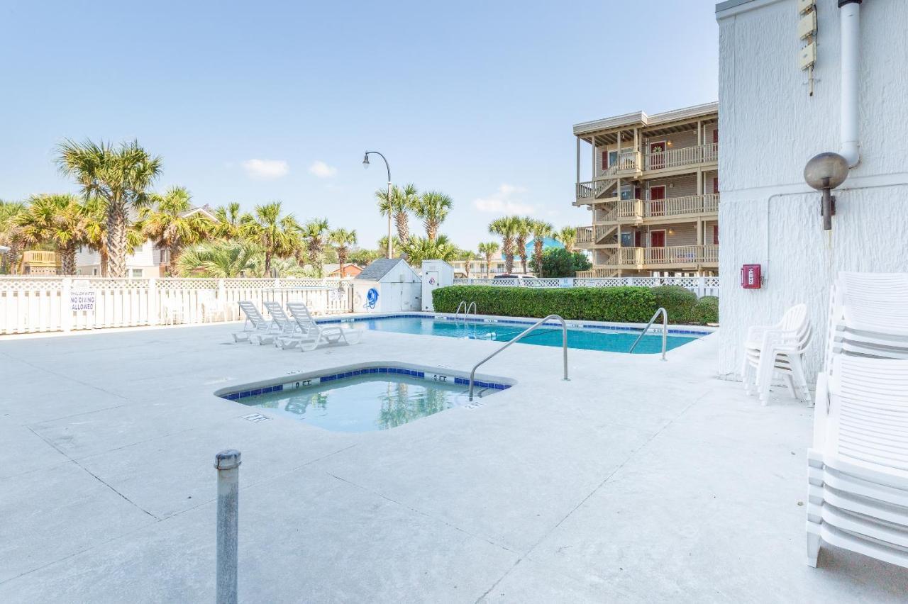 Ocean Towers Resort Atlantic Beach Exterior photo