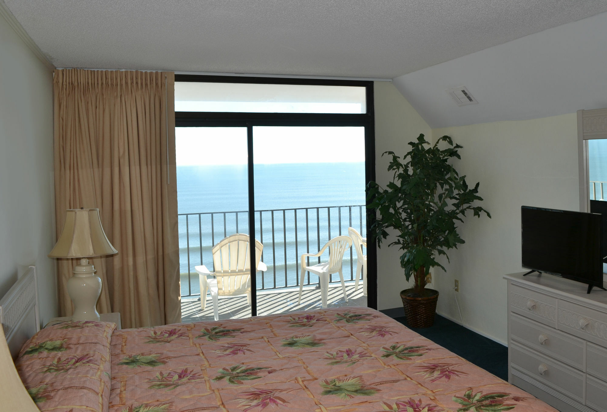 Ocean Towers Resort Atlantic Beach Exterior photo