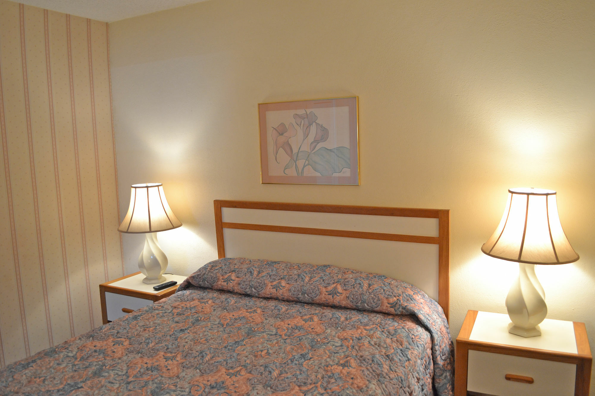 Ocean Towers Resort Atlantic Beach Exterior photo